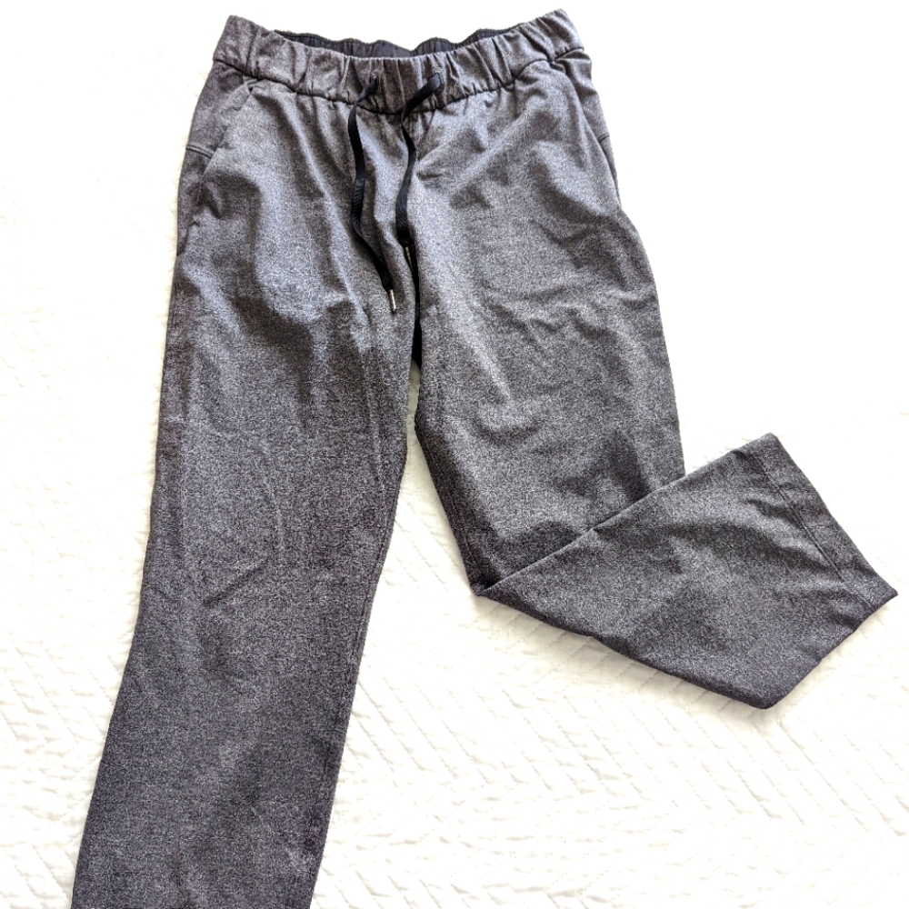 Lululemon On The Fly 23" crop pants